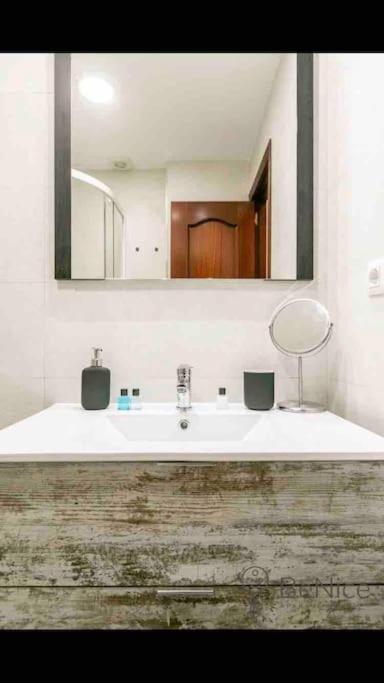 Luxury Apartamento Sevilla Centro -Triana Buitenkant foto